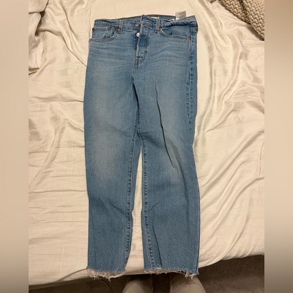 Levis Wedgie Jean size 29 - Picture 3 of 4